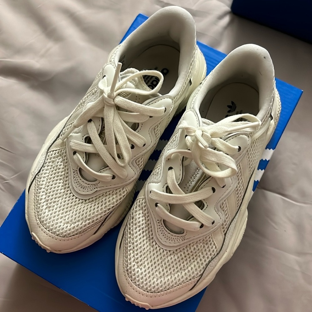 Adidas Ozweego size 4 1/2 boys, ivory color